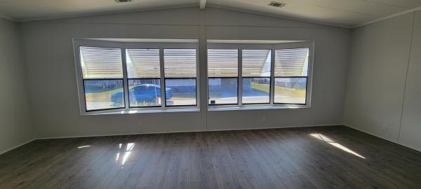 1984 Dutc Dutc Mobile Home