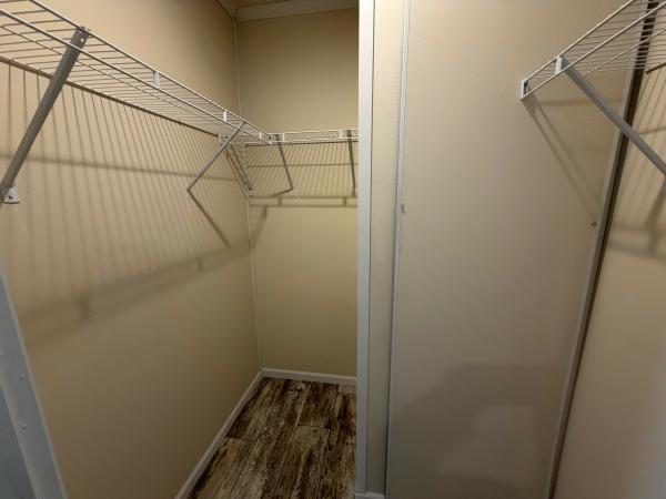 2019 Champion RA1670217 Mobile Home