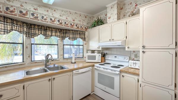 1985 HOME Mobile Home