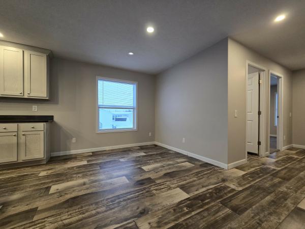 2023 Fairmont 430LE28564A Mobile Home