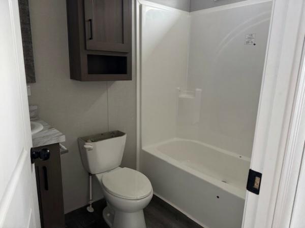 2025 Champion RAPB2452H32167 Mobile Home