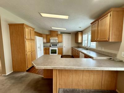 Mobile Home at 2557 Shakespeare Ln Northville, MI 48167
