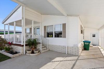 Photo 2 of 26 of home located at 3113 State Road 580, #297 Safety Harbor, FL 34695