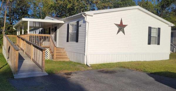 Photo 1 of 2 of home located at 1021 Redwood Ct Hamburg, PA 19526