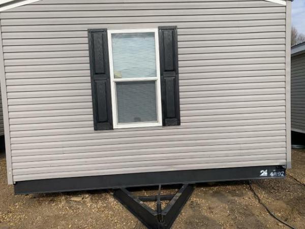 Photo 1 of 2 of home located at Farris Mobile Homes Of Laurel 12 Highway 28 W Laurel, MS 39443