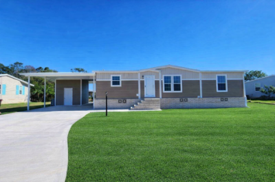 Photo 1 of 9 of home located at 3000 Us Hwy 17/92 W Lot #549 Haines City, FL 33844