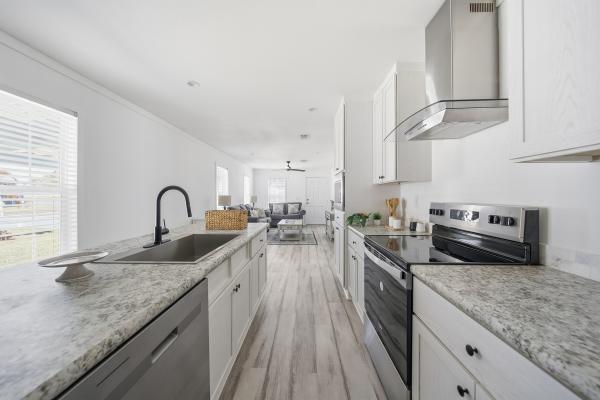 2025 Champion CH2450H32G01 Mobile Home