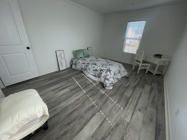 2025 Champion CH2450H32G01 Mobile Home