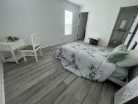 2025 Champion CH2450H32G01 Mobile Home