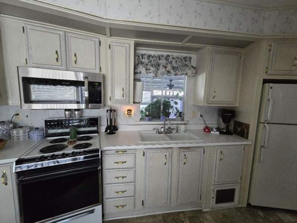 1994 Cavco Manufactured Home