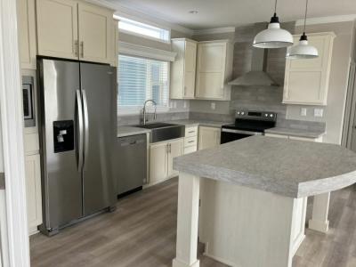 Photo 5 of 20 of home located at 3604 Campari Drive Ellenton, FL 34222