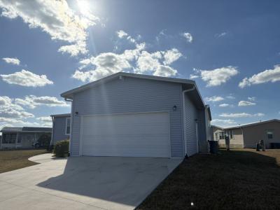 Photo 3 of 20 of home located at 4853 Lark Haven Place Zephyrhills, FL 33541