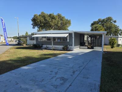 Photo 3 of 17 of home located at 96 Laura Lane Winter Haven, FL 33880