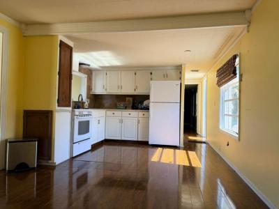 Photo 4 of 20 of home located at 3100 S.w. 51st Avenue Davie, FL 33314