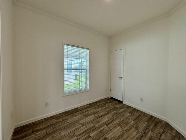 2026 Champion - Lake City LaBelle Mobile Home