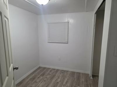 Photo 4 of 10 of home located at 4 Charles Drive W. Winter Haven, FL 33880