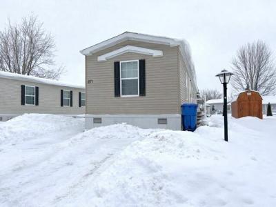 Photo 2 of 5 of home located at 271 Crestwood Dr. Lockport, NY 14094