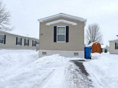 Photo 3 of 5 of home located at 271 Crestwood Dr. Lockport, NY 14094