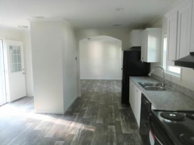 Photo 2 of 14 of home located at 1630 Balkin Rd #27 Tallahassee, FL 32305