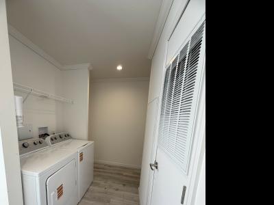 Photo 5 of 8 of home located at 1813 Knollwood Bend Ypsilanti, MI 48198