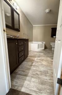 2018 Champion RA2860205 Mobile Home