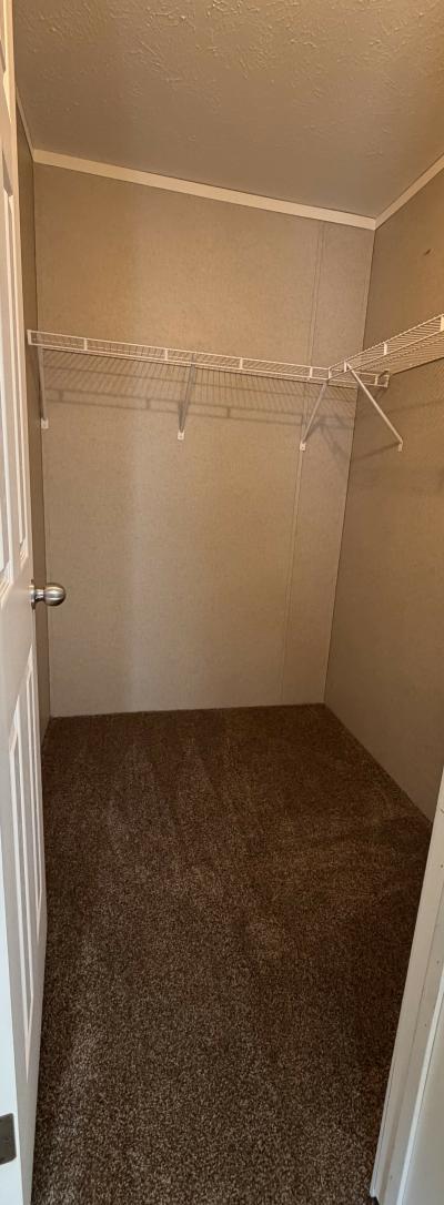 Photo 5 of 7 of home located at 1862 Knollwood Bend Ypsilanti, MI 48198