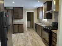 2018 Champion RA2860205 Mobile Home