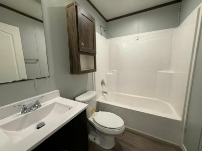 Photo 4 of 8 of home located at 2525 County Line Rd., #140 Des Moines, IA 50321