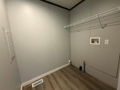 Photo 5 of 8 of home located at 2525 County Line Rd., #140 Des Moines, IA 50321