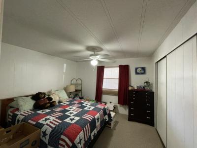 Photo 4 of 20 of home located at 13152 Grape Avenue Grand Island, FL 32735