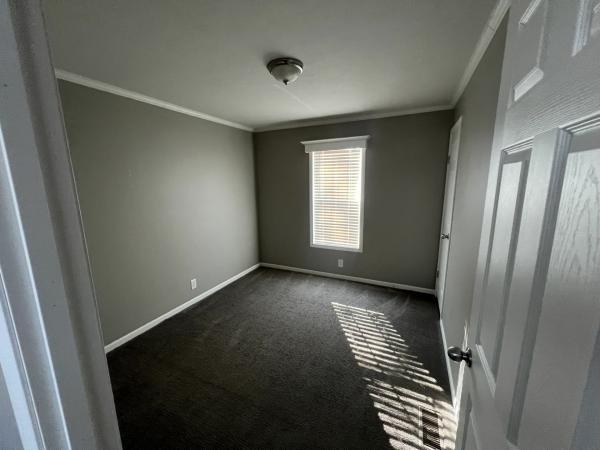 2019 Champion Dutch Diamond II Mobile Home