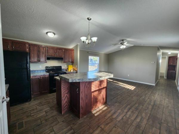 Photo 1 of 2 of home located at 9429 SE 29th St Lot #171 Midwest City, OK 73130