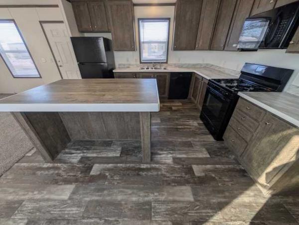 2021 Clayton - Wakarusa Mobile Home