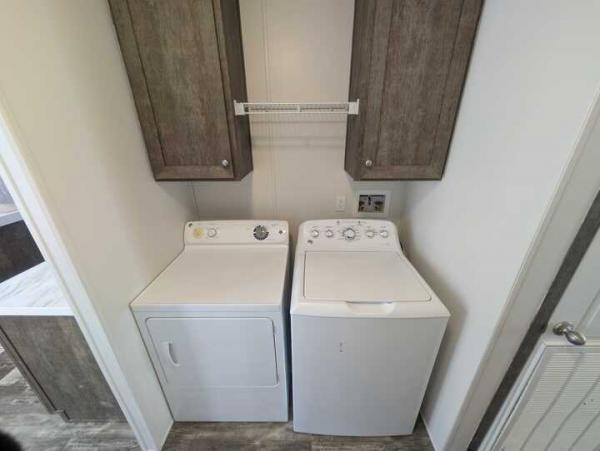 2021 Clayton - Wakarusa Mobile Home
