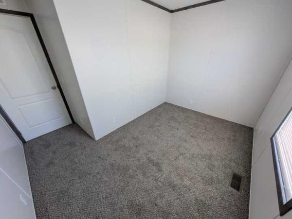 2021 Clayton - Wakarusa Mobile Home