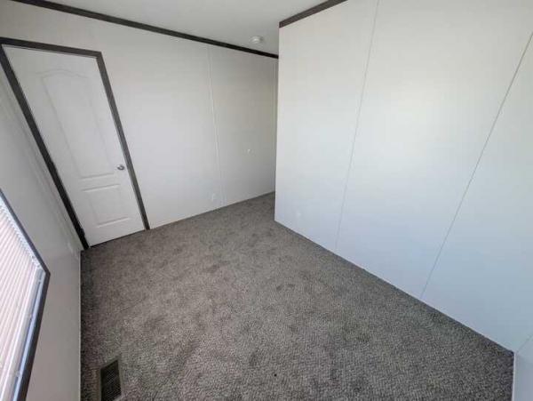 2021 Clayton - Wakarusa Mobile Home