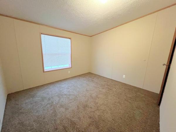 1996 Commodore Nova Mobile Home