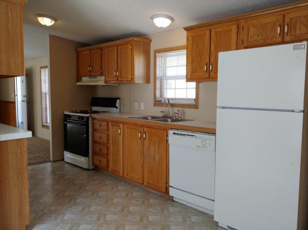 1996 Redman Breezewood Mobile Home