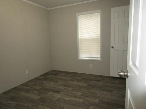 2021 Champion Dutch Edge II Mobile Home