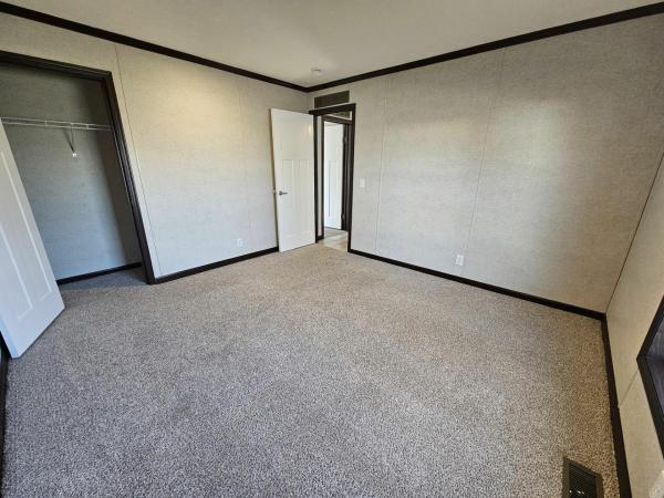 2022 Skyline Sugarcreek Express Premier Mobile Home