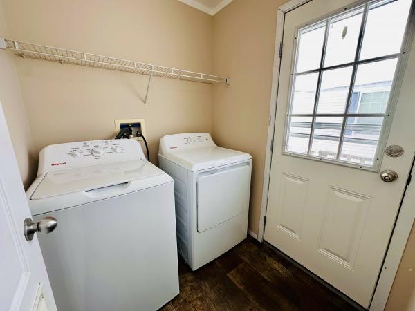 2015 Clayton 81SUN28564 Mobile Home