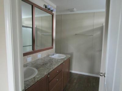 Photo 2 of 7 of home located at 107 Spruce Lane Leesburg, FL 34788