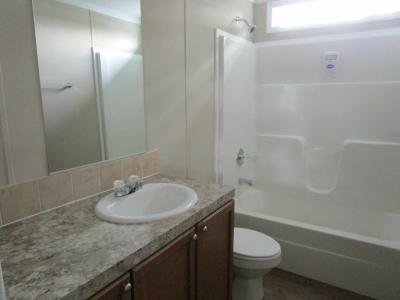 Photo 5 of 7 of home located at 107 Spruce Lane Leesburg, FL 34788