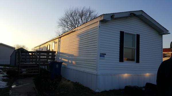 Photo 1 of 2 of home located at 5112 N Fairmount Street #123 Davenport, IA 52806