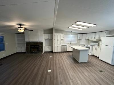 Mobile Home at 18 Santa Ana Lot 18Sa Olathe, KS 66061