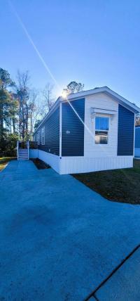 2024 Clayton Homes Inc Community Series Mobile Home