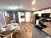 2021 LEGACY HOUSING CORPORATION H-1680-32E Mobile Home