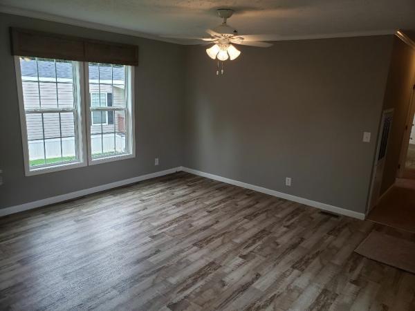 2018 Clayton Homes Inc Yes Mobile Home