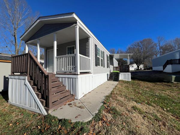 2018 Clayton Homes Inc Yes Mobile Home