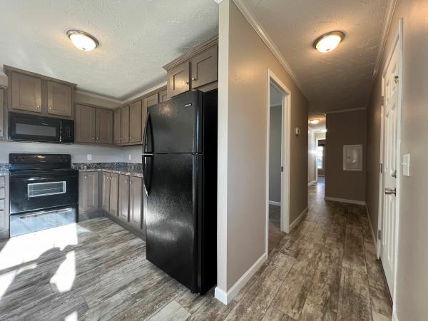 2018 Clayton Homes Inc Yes Mobile Home